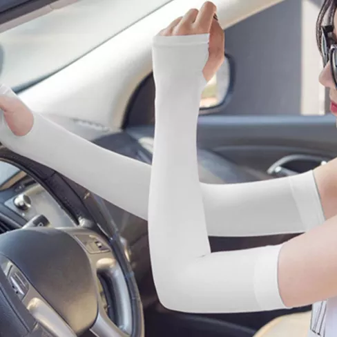 arms white 1